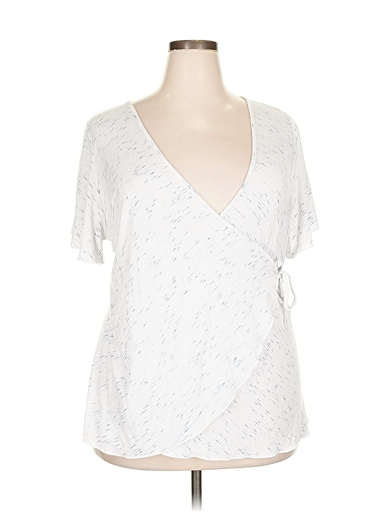 Pre-owned Lane Bryant Short Sleeve T-shirt In Silver
