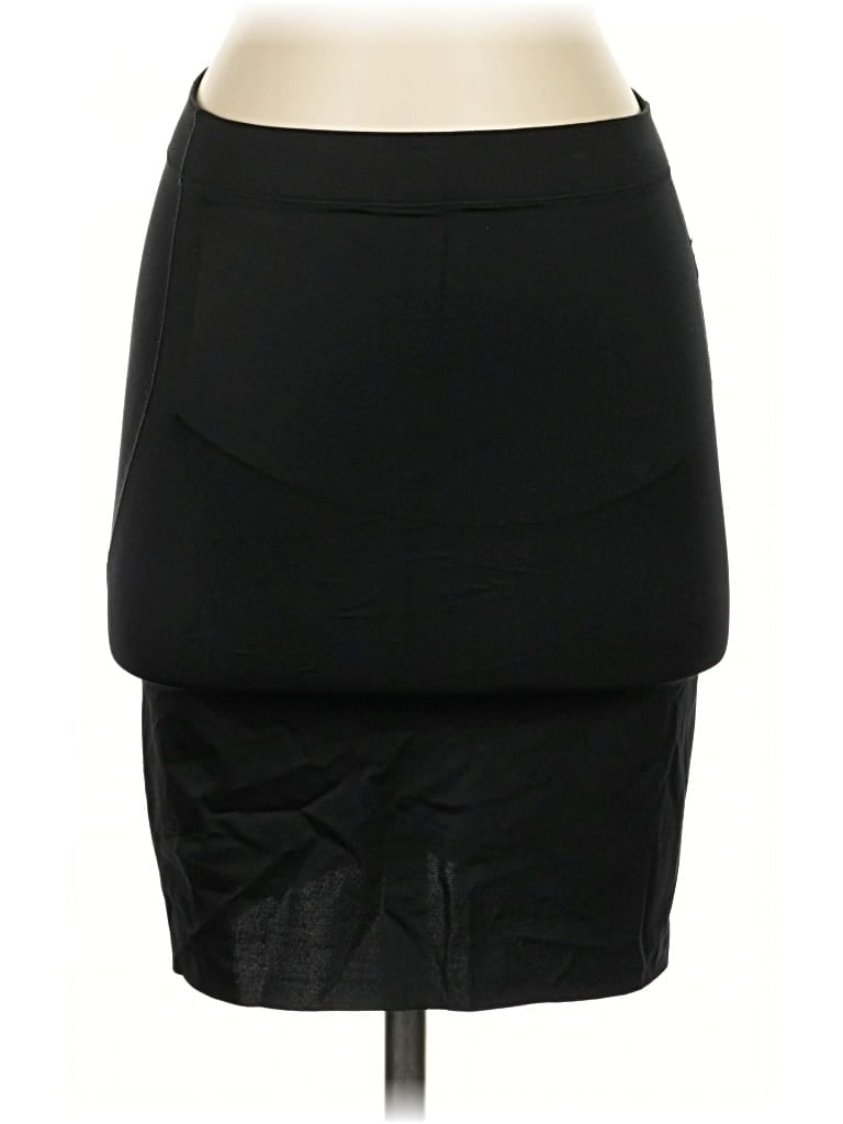 Click to view more detailed imagery on our partner's website Pre-owned Spanx Casual Skirt In Black