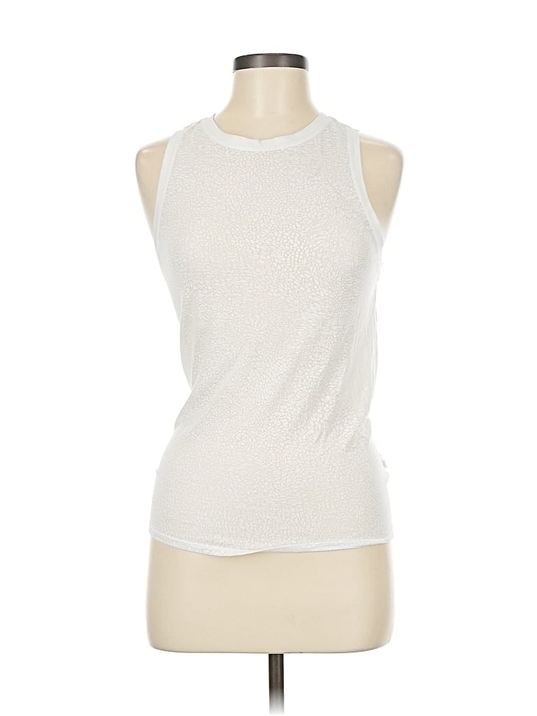 Pre-owned Lululemon Athletica Sleeveless T-shirt In White