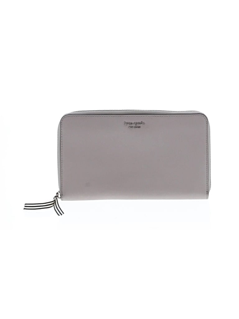 Click to view more detailed imagery on our partner's website Pre-owned Kate Spade New York Leather Clutch In Gray