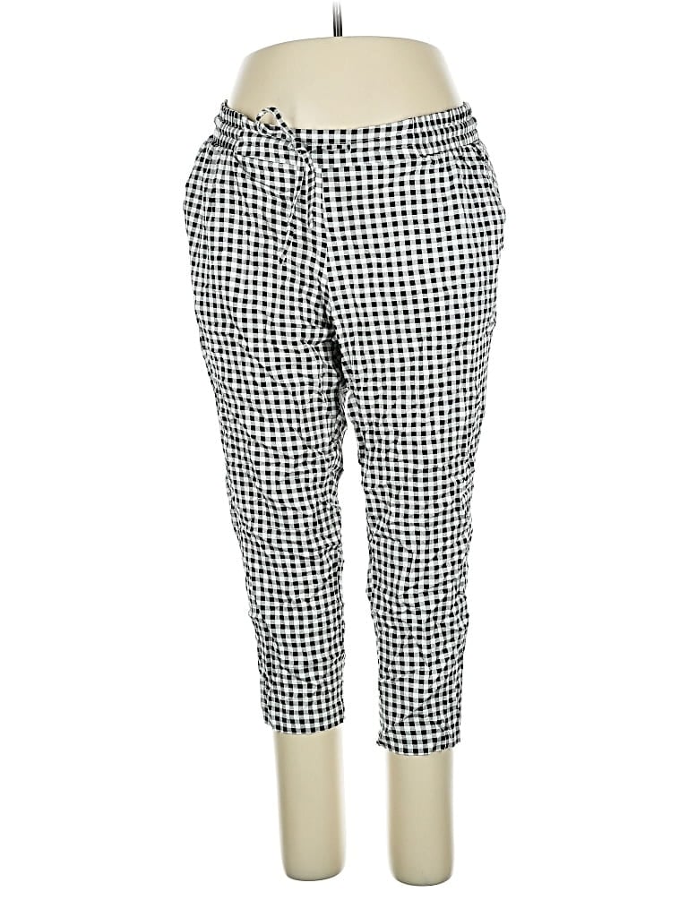 Pre-owned Torrid Casual Pants In Black