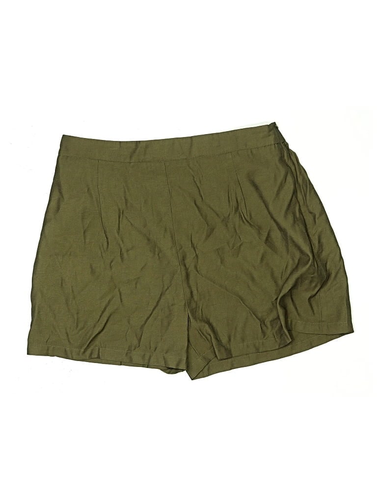Pre-owned Unbranded Shorts In Green