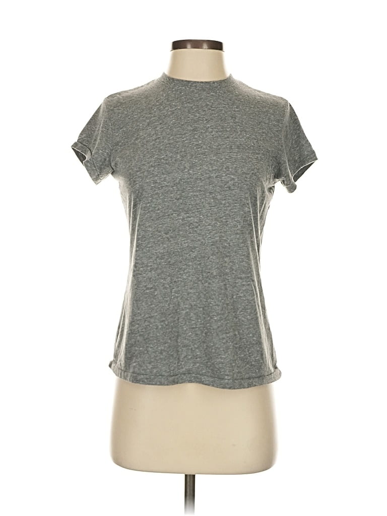 Pre-owned Universal Thread Active T-shirt In Gray