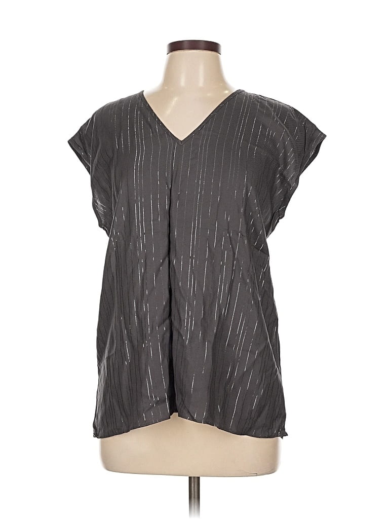 Express Outlet Short Sleeve Blouse In Gray