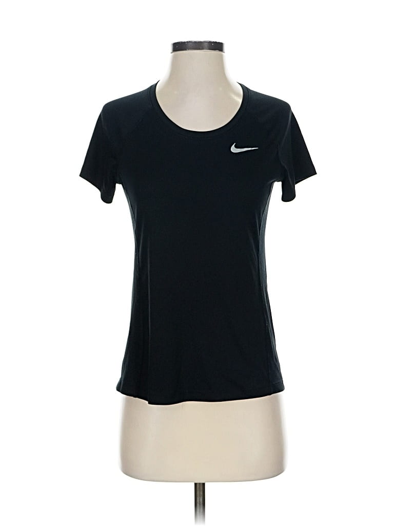 Pre-owned Nike Active T-shirt In Black