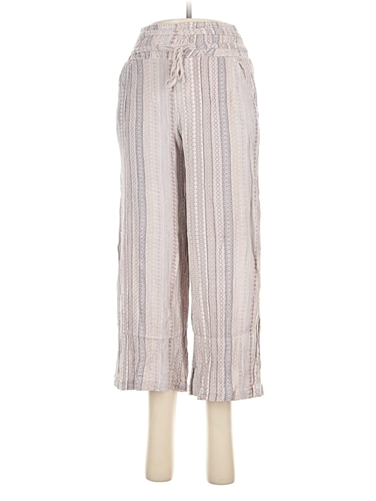 Click to view more detailed imagery on our partner's website Pre-owned Rewash Casual Pants In White