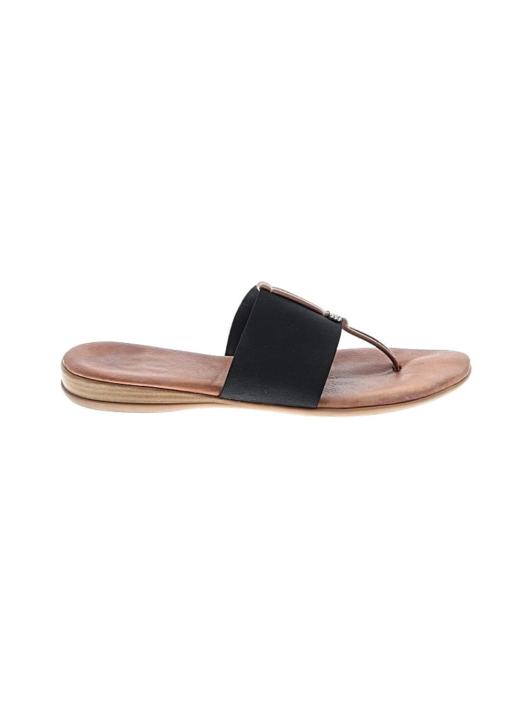 Pre-owned Andre Assous Sandals In Black