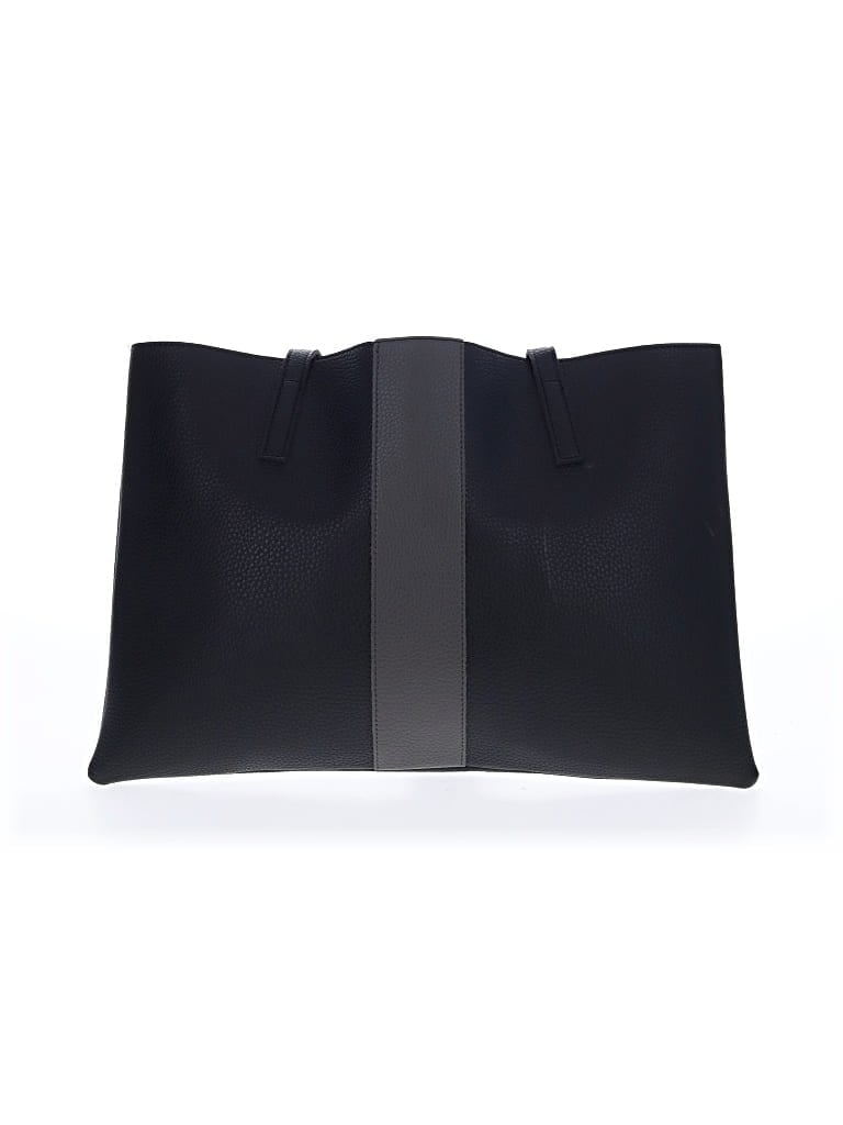 Click to view more detailed imagery on our partner's website Pre-owned Vince Camuto Shoulder Bag In Black