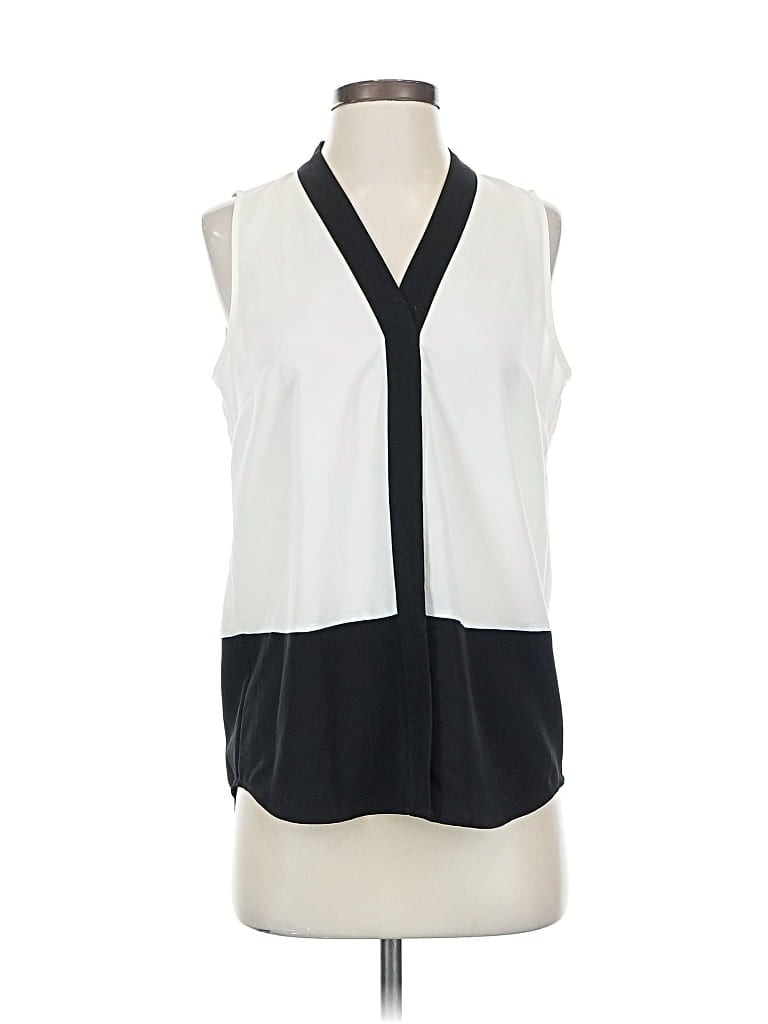 Pre-owned H By Halston Sleeveless Blouse In White