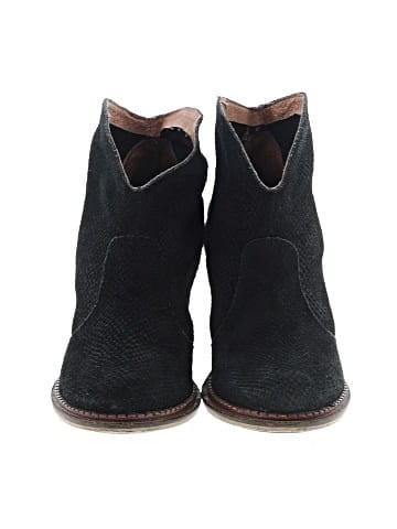 Schuler & Sons Philadelphia Ankle Boots (view 2)