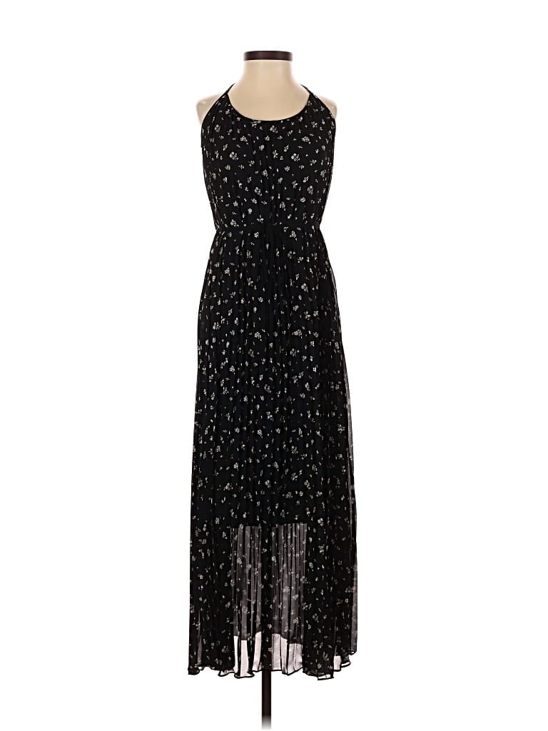 Pre-owned H&m Casual Dress In Black