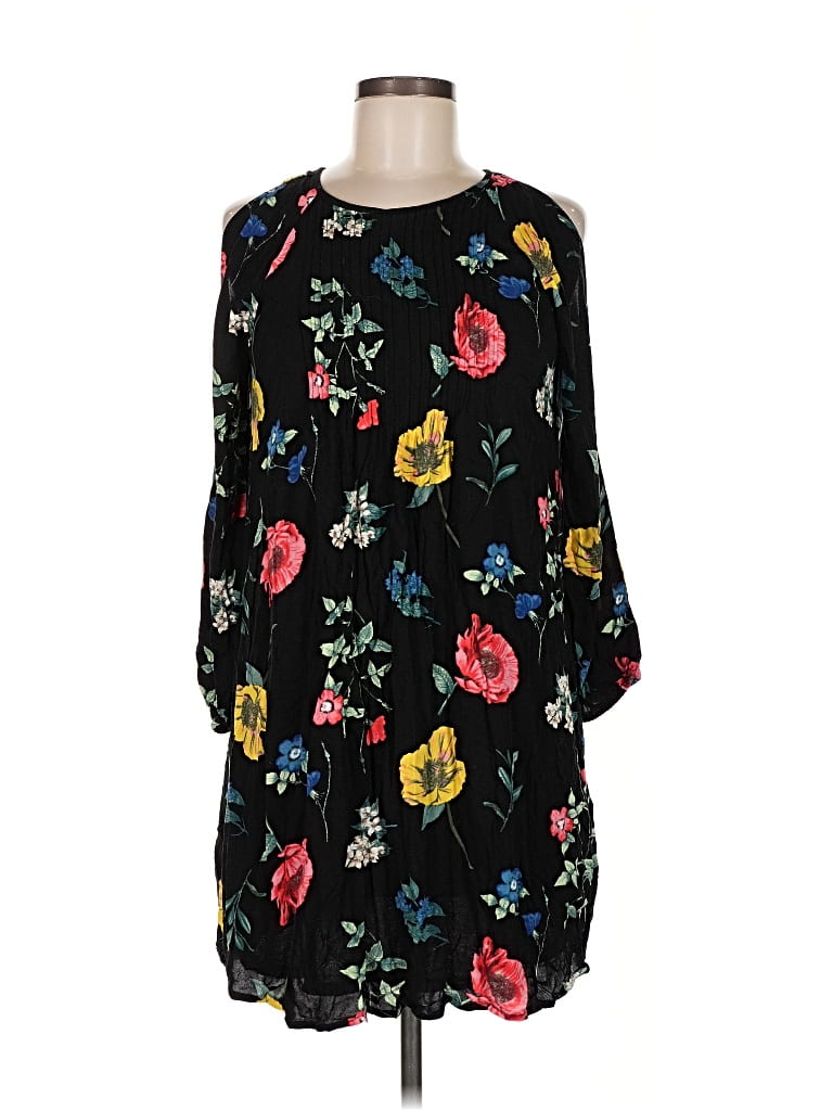 Pre-owned Old Navy Casual Dress In Black