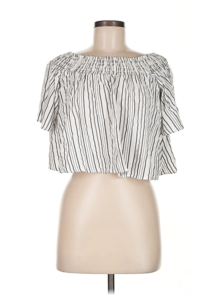 Pre-owned Kimchi Blue Short Sleeve Blouse In White