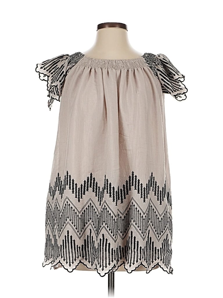 Pre-owned Romeo & Juliet Couture Sleeveless Blouse In Gray