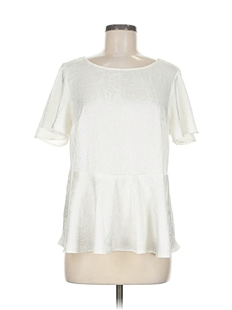 Pre-owned Torrid Short Sleeve Blouse In White