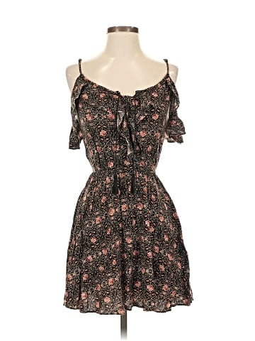 American Eagle Outfitters Casual Dress (view 1)