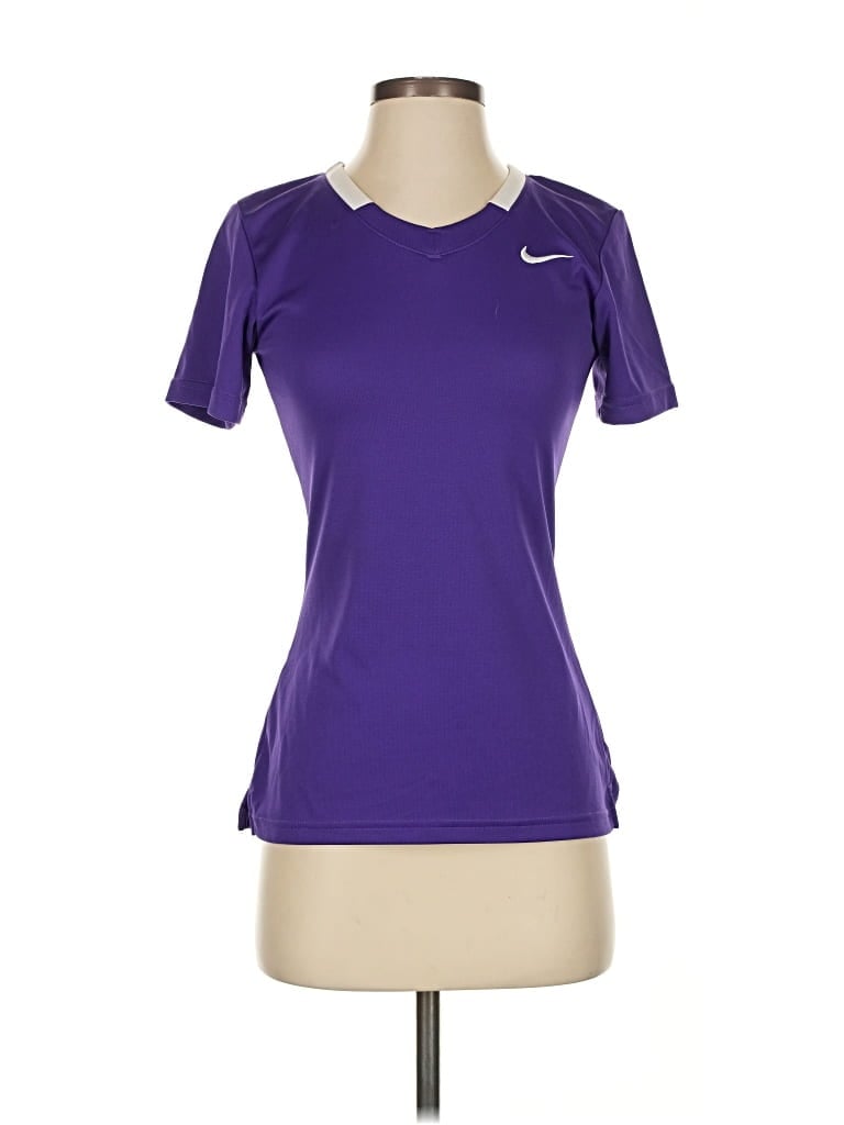 Pre-owned Nike Active T-shirt In Purple