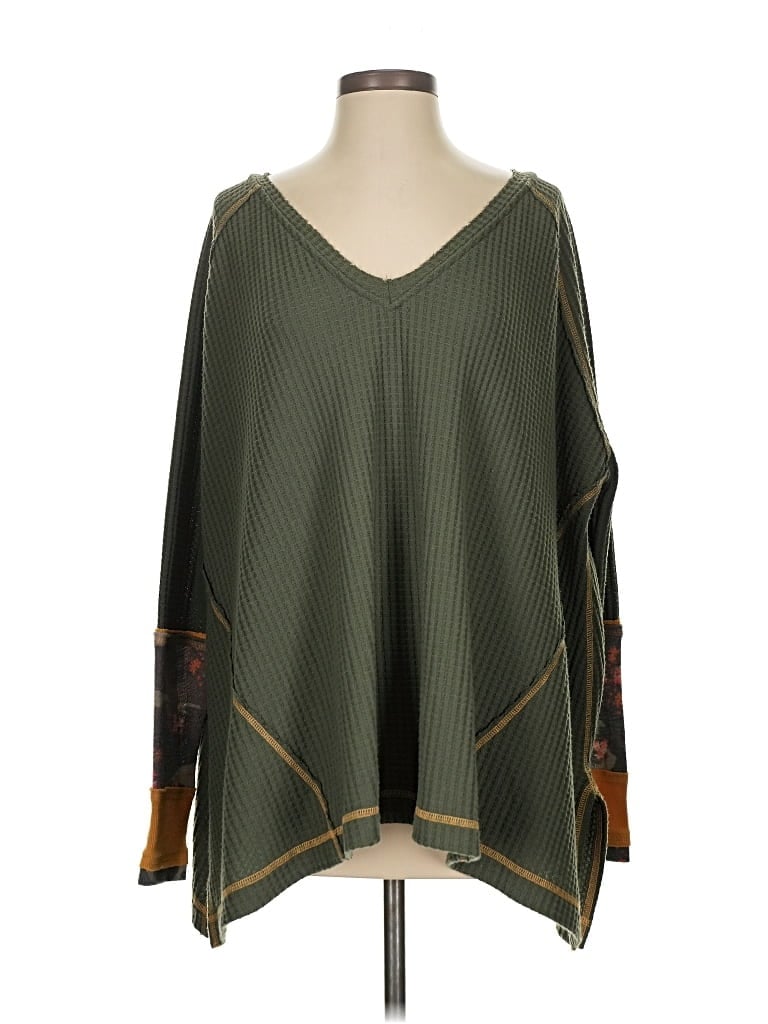 Pre-owned We The Free Thermal Top Green Camo Pattern V Neck Tops