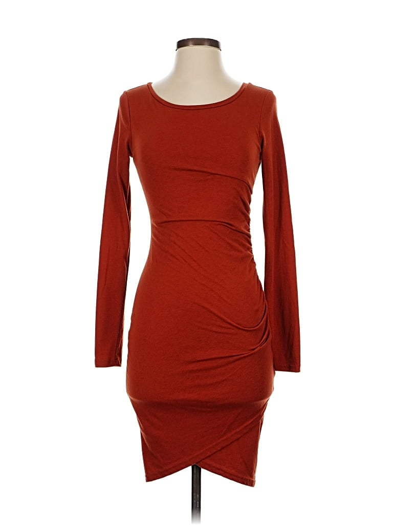 Pre-owned Leith Cocktail Dress In Burgundy
