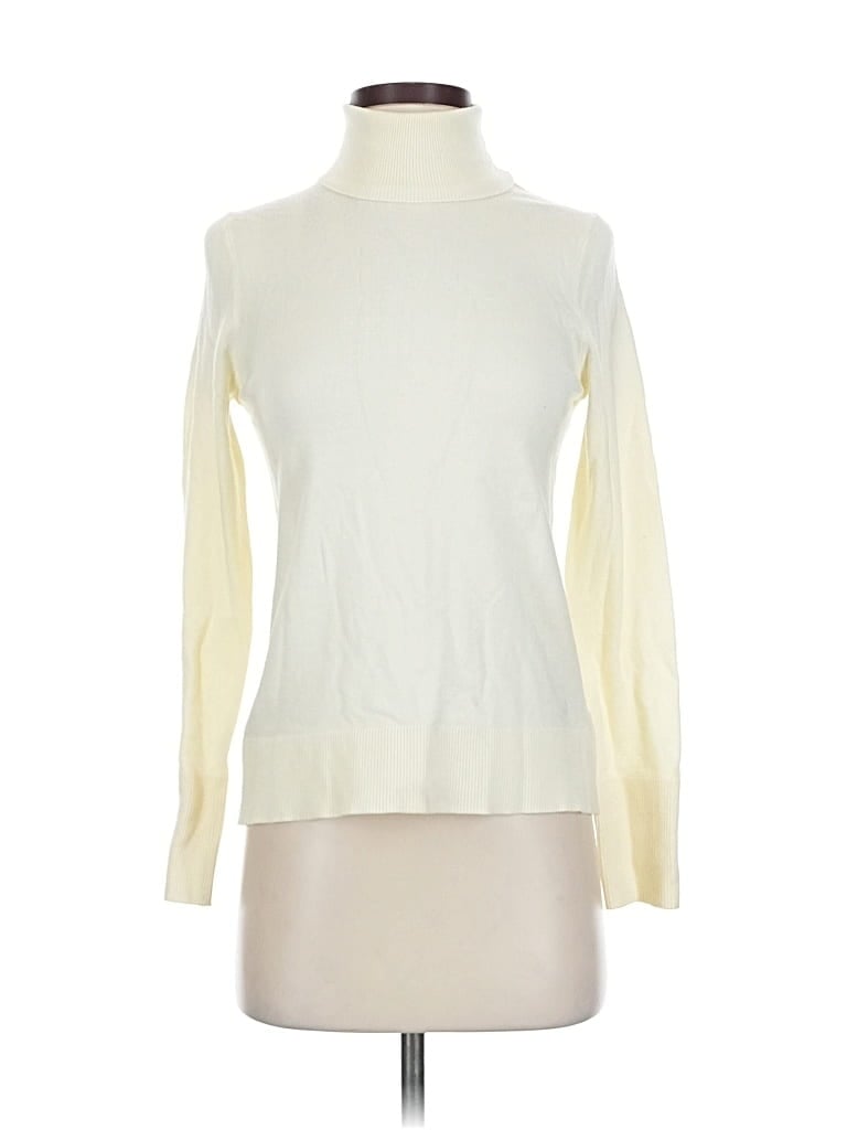 Pre-owned Free Assembly Turtleneck Sweater In White