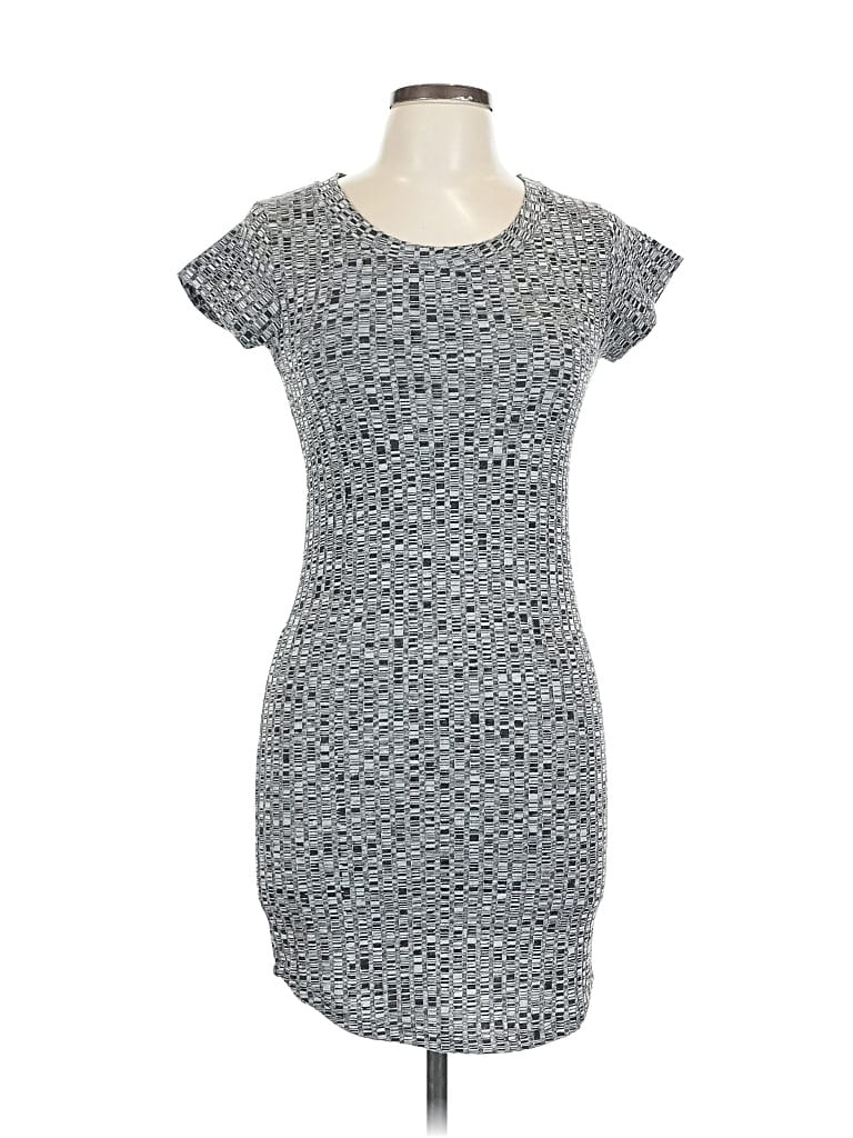 Pre-owned Derek Heart Casual Dress In Gray