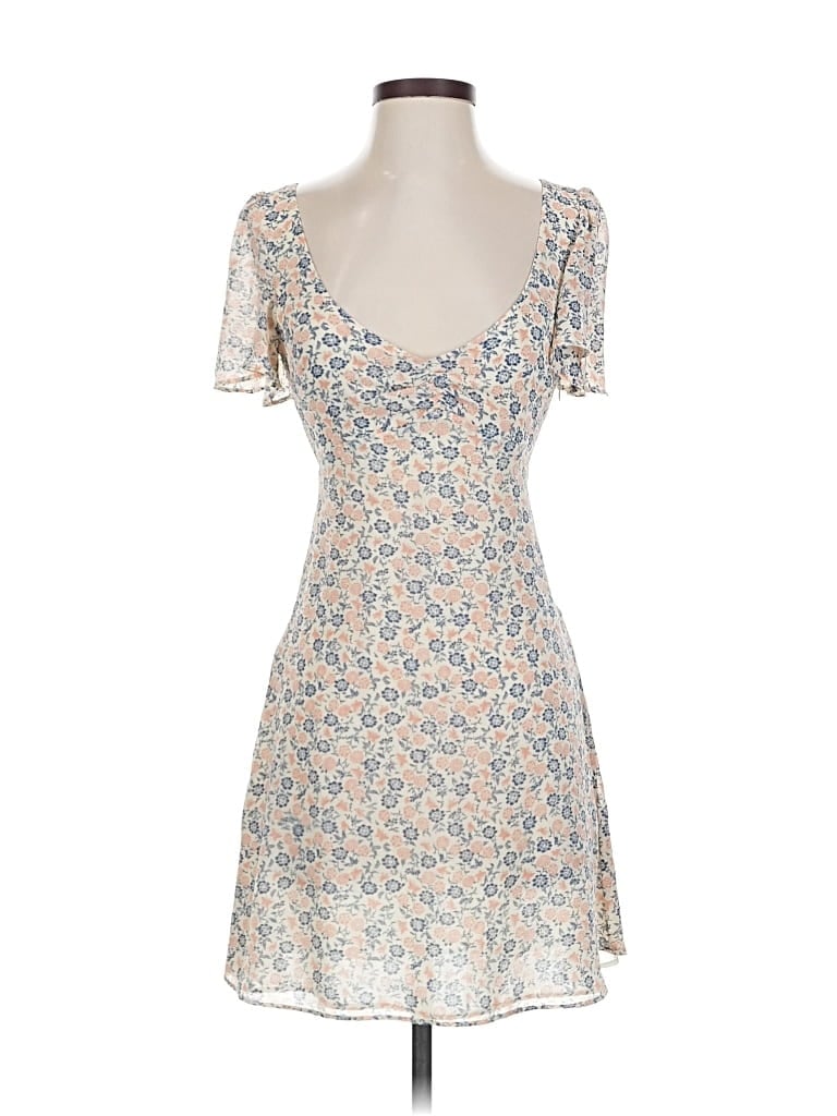 Pre-owned Urban Outfitters Casual Dress In Brown