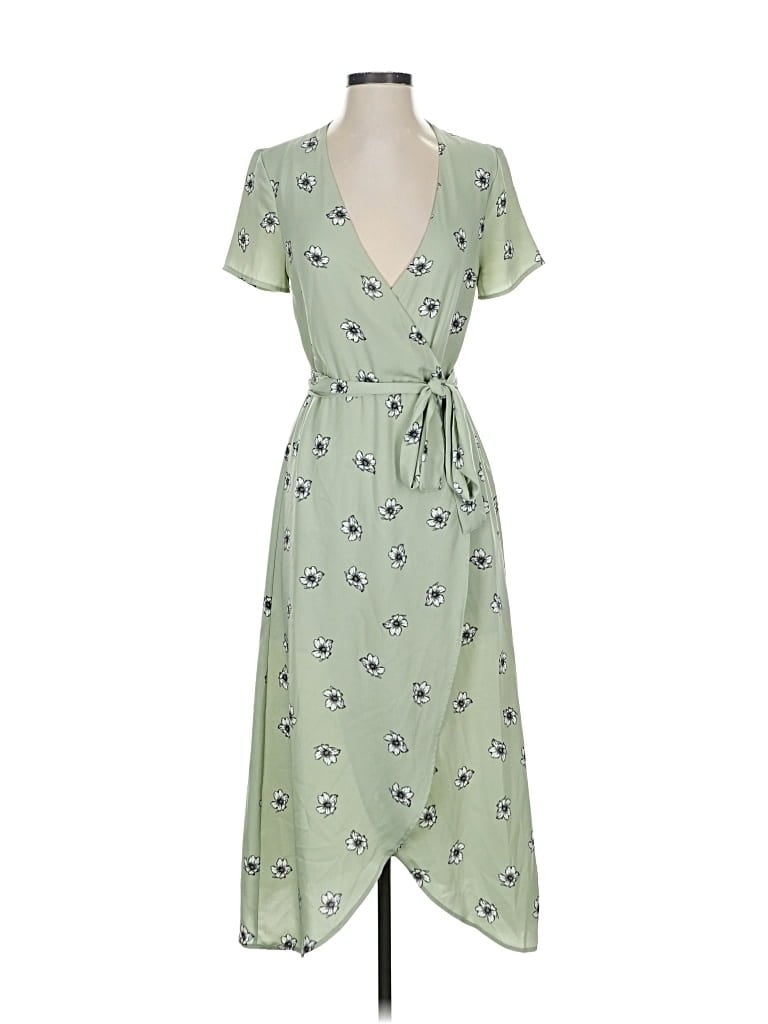 Pre-owned H&m Casual Dress In Green