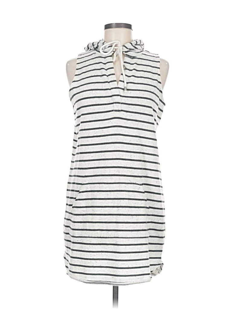 Pre-owned Lovestitch Sweater Vest In White