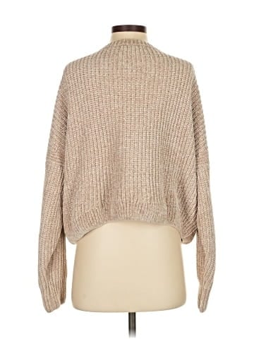 Romeo & Juliet Couture Pullover Sweater (view 2)