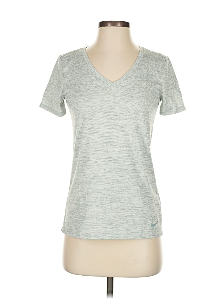 Pre-owned Nike Active T-shirt In Gray