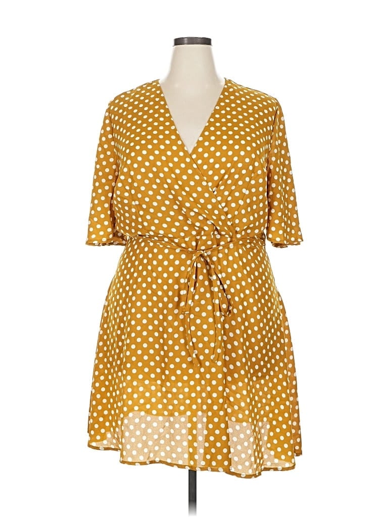 Pre-owned Live 4 Truth Casual Dress In Yellow