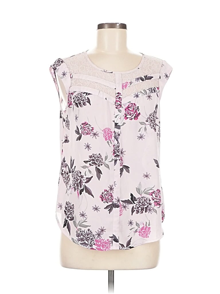 Click to view more detailed imagery on our partner's website Pre-owned Candies Candie's Sleeveless Blouse In Pink