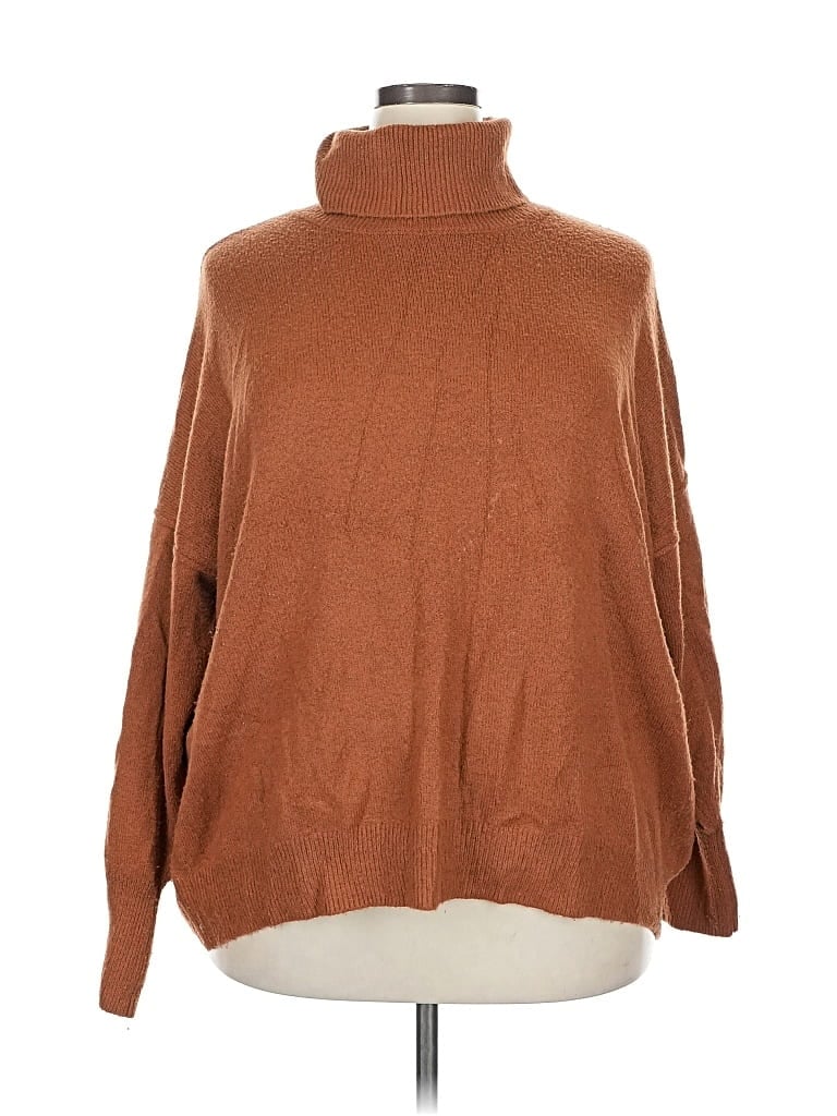 Pre-owned Vince Camuto Turtleneck Sweater In Brown