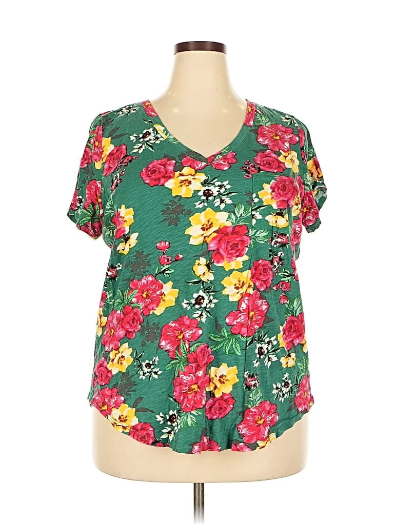 Pre-owned Torrid Short Sleeve T-shirt In Green