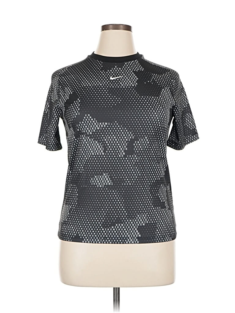 Pre-owned Nike Active T-shirt In Silver