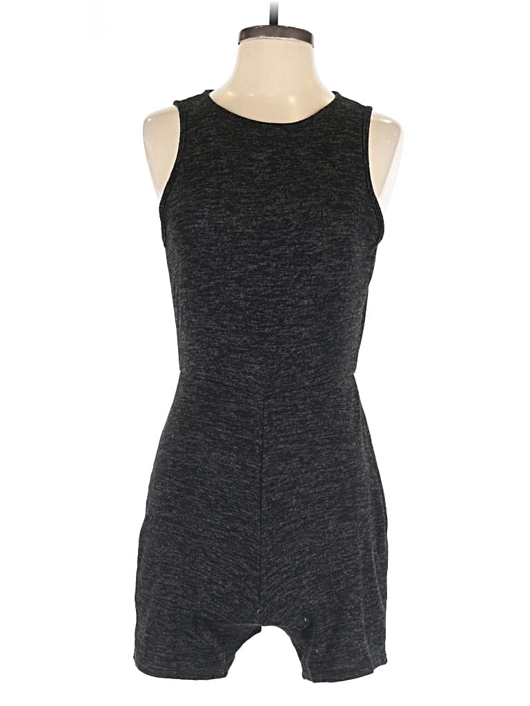 Pre-owned Prettylittlething Romper In Gray