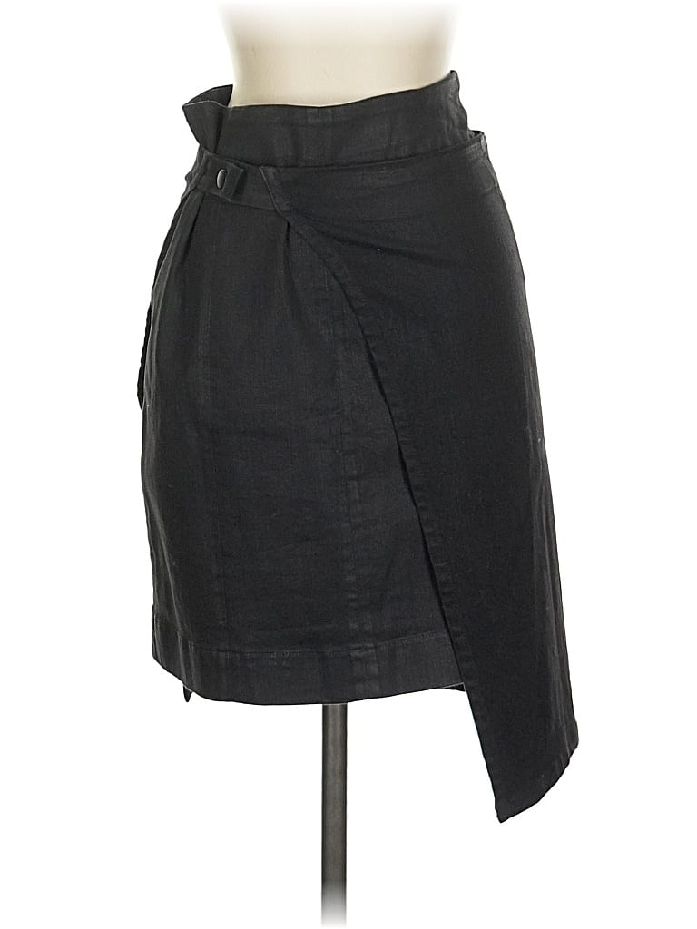 Click to view more detailed imagery on our partner's website Pre-owned Vetta Casual Skirt In Black