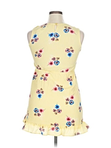 Monteau Casual Dress (view 2)