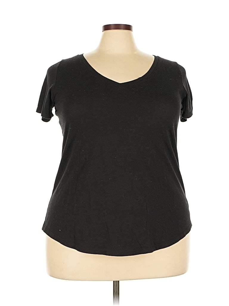Pre-owned Torrid Short Sleeve T-shirt In Black