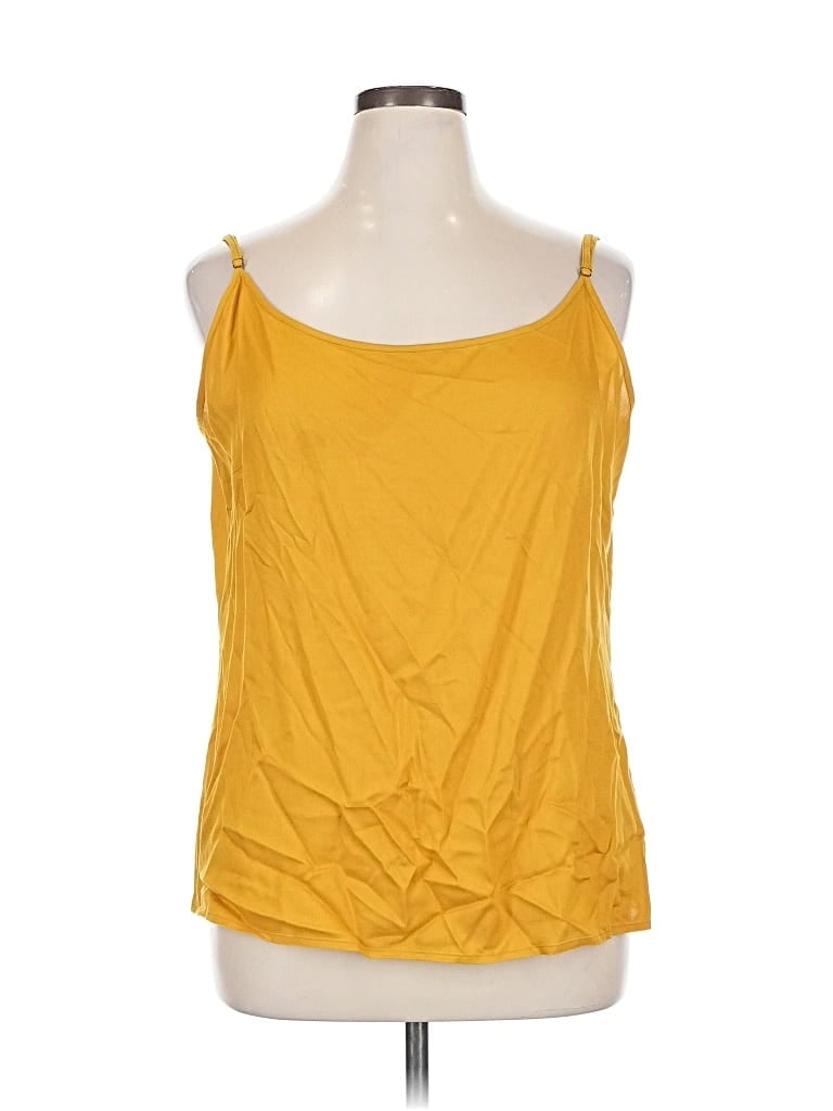 UNBRANDED Pre-owned Tank Top Yellow Strapless Neckline Tops