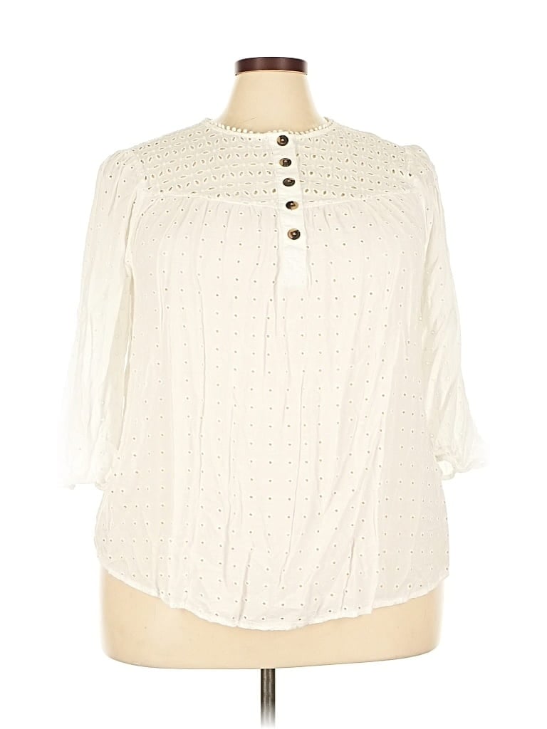 Pre-owned Torrid 3/4 Sleeve Blouse In White