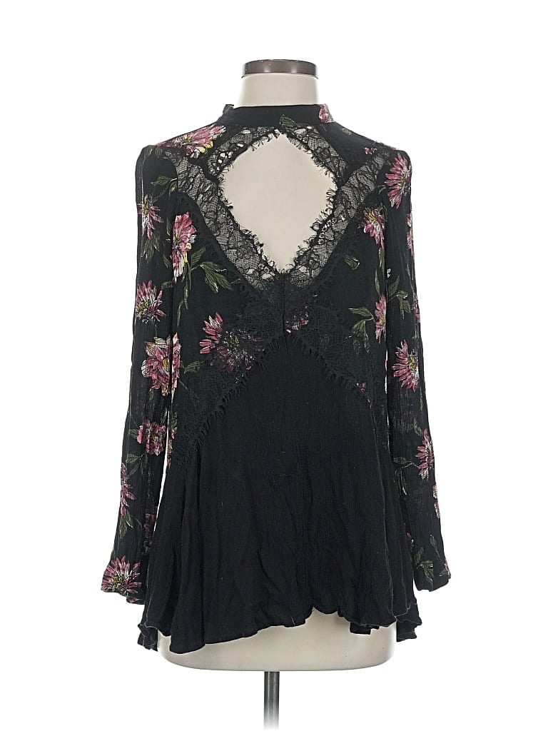 Click to view more detailed imagery on our partner's website Pre-owned Daytrip Long Sleeve Blouse In Black