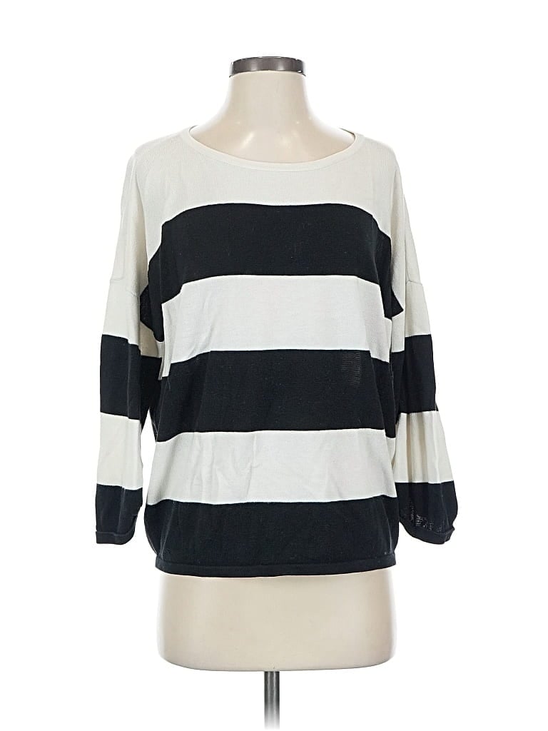 GAP Pre-owned Pullover Sweater In White