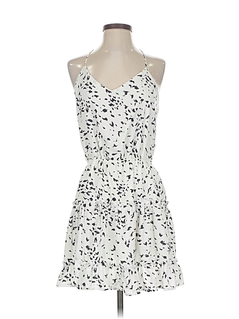 Pre-owned Fab'rik Casual Dress In White