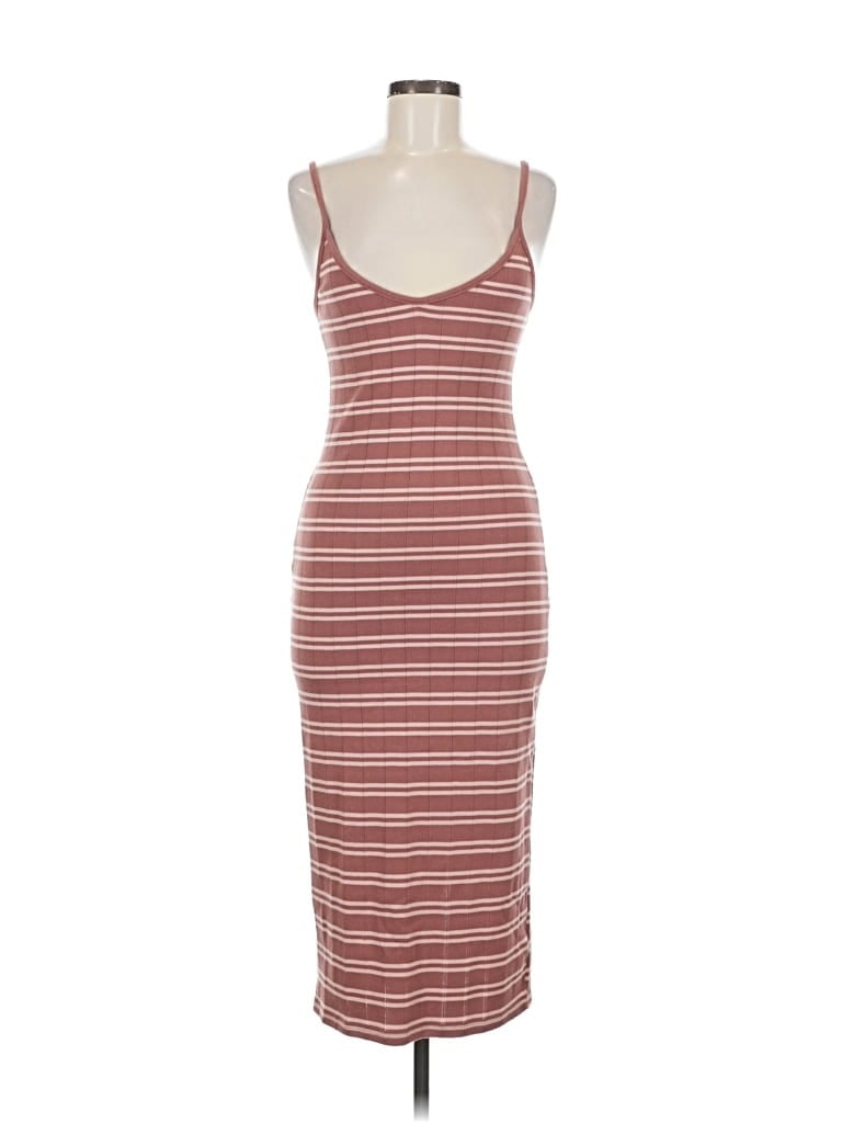 Pre-owned Wild Fable Casual Dress In Burgundy