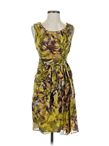 Quillaree Casual Dress (view 1)
