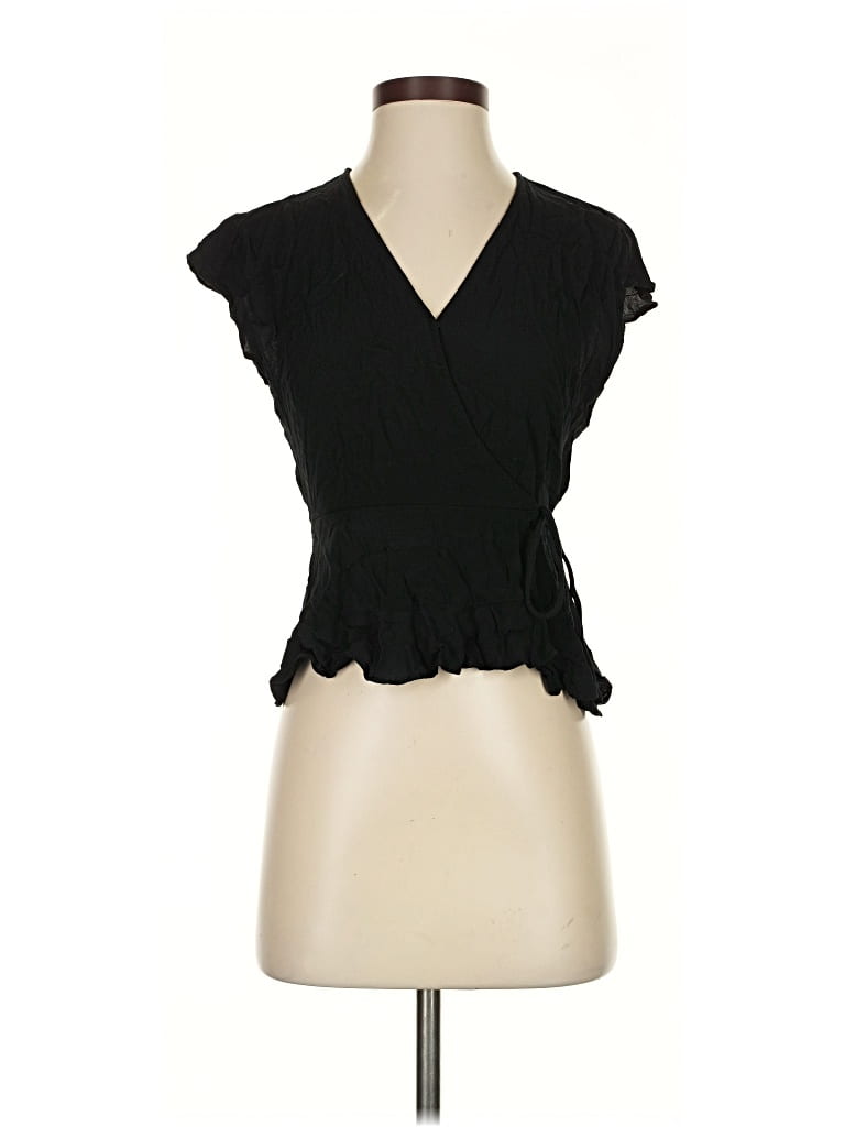 ASTR Pre-owned Sleeveless Blouse In Black