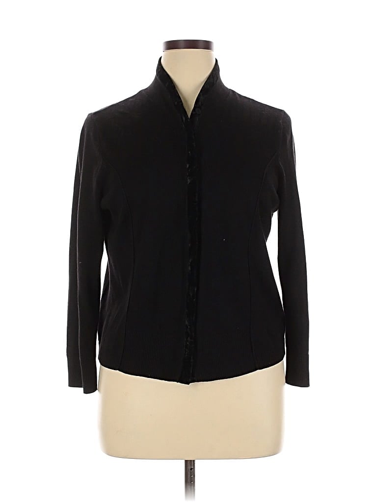 Click to view more detailed imagery on our partner's website Pre-owned Nic + Zoe Cardigan Sweater In Black