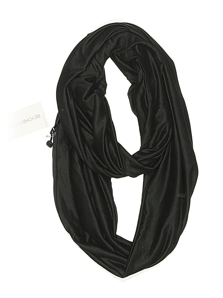 Beyond Yoga Scarf In Black