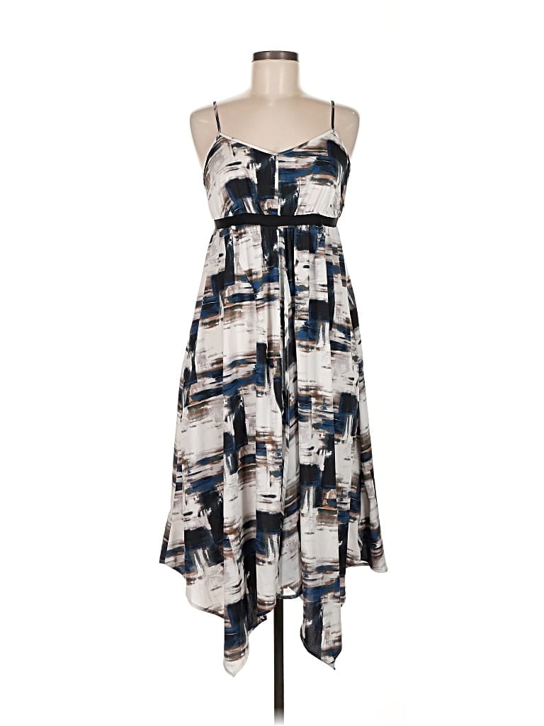 Click to view more detailed imagery on our partner's website Pre-owned Simply Vera Vera Wang Casual Dress In Blue